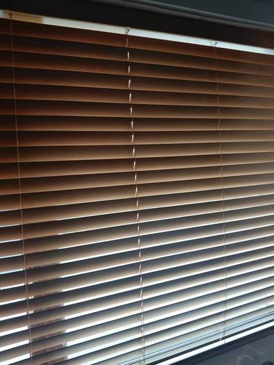vanetian Blind x2