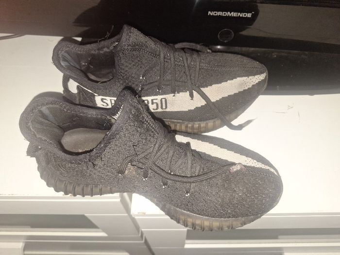 Yeezey oreos size 5