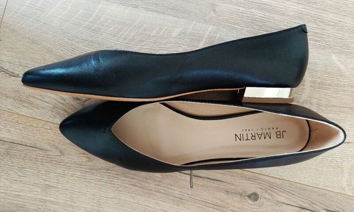 Black leather ballerinas shoes size 7