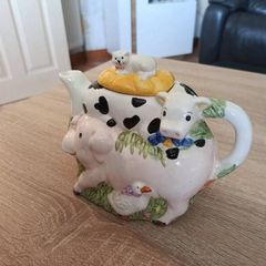 Vintage Farmhouse Ceramic Teapot Regency Fine Arts Collectible