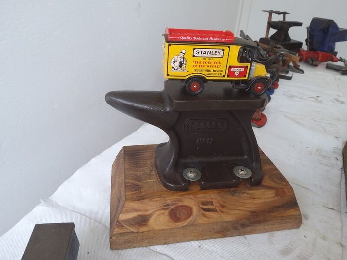 record 2 ton swivel vice