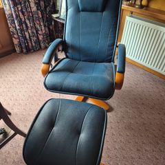 Reclining Massage Chair + Stool