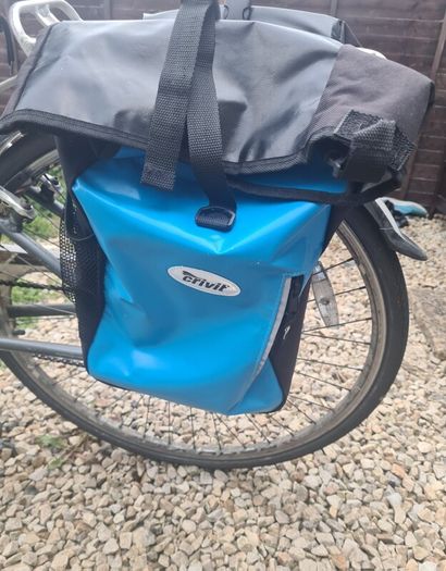 Bicycle pannier bag