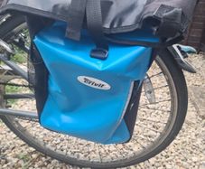 Bicycle pannier bag