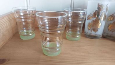 Fabulous Set of Three Vintage Retro Mid Century Modern Cocktail Tumblers or Juice Glasses with a Gilt Banding and a Band of Mint-Green Sugar Frosting, Circa 1950s