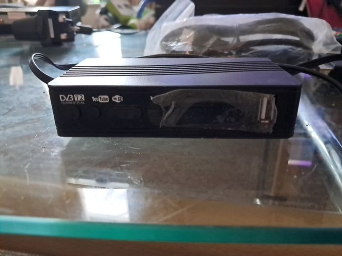 Saorview (DVB-T2) Receiver and Hdmi and Rca cable