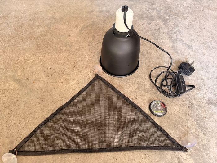 Heat Lamp Shade, Hammock & Temperature Guage