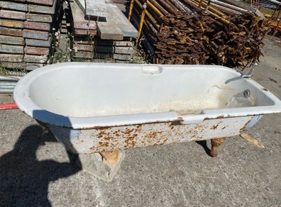 Cast iron bath