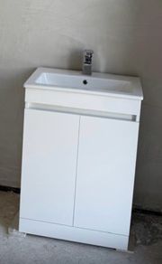 Vanity Unit Including Tap
