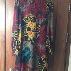 Ladies dress size small. Traffic people brand