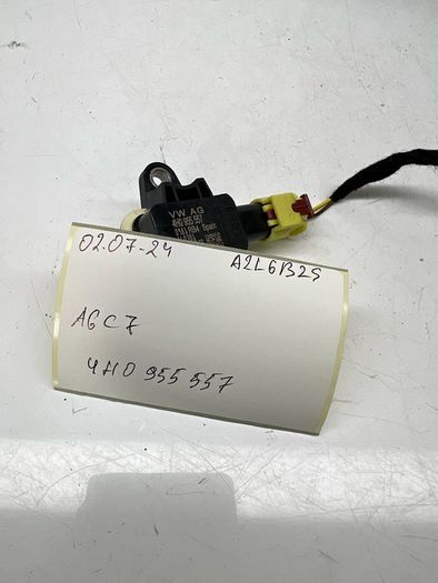 VW Audi Skoda Crash Airbag Pressure Sensor Crash Impact Sensor 4H0955557 A2l6b2s
