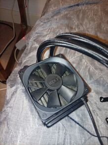 NZXT Kraken 120mm AIO Liquid CPU Cooler