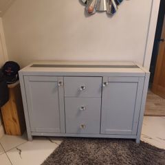 sideboard