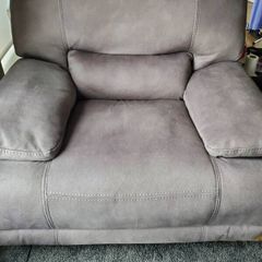 Bailey Recliner
