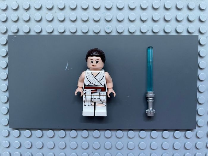 lego star wars sw1054 Rey minifigure- White Tied Robe