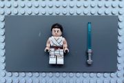 lego star wars sw1054 Rey minifigure- White Tied Robe