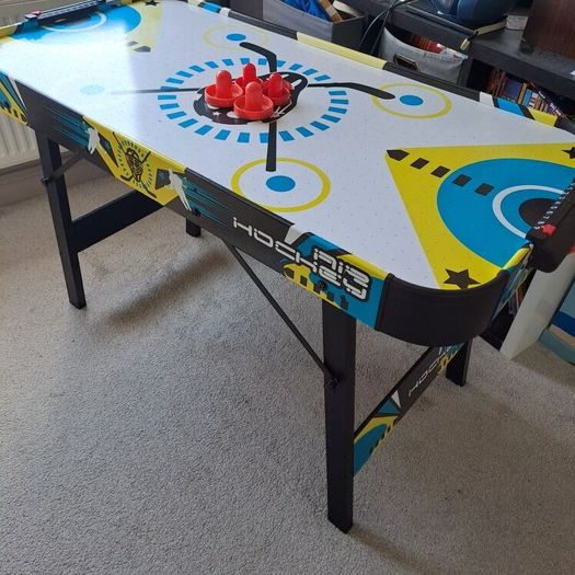 Air Hockey Table