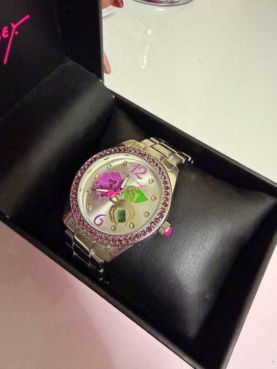 womens watch
