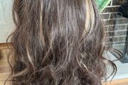 Long wavy bown wig