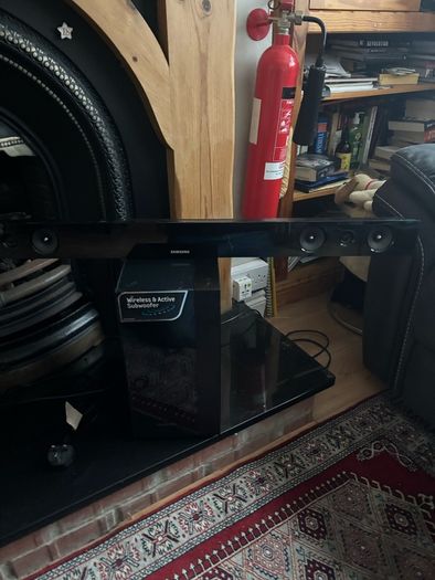 Samsung surround sound speaker and wireless woofer