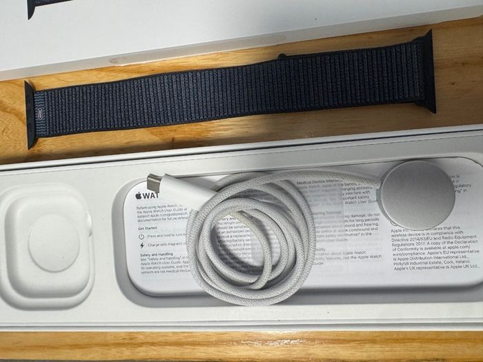 As New Apple Watch Series 10 46mm Jet Black & Metal Strap