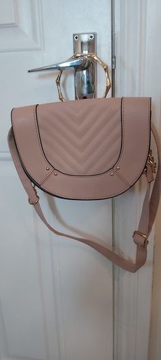 Ladies handbag crossbody