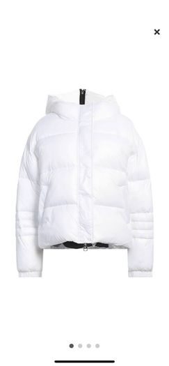 Gaelle White Puffer Jacket, IT 44 with tags.
