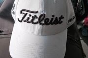 Titleist pro v1 hat