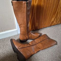 Ladies boots