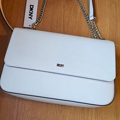 BNWT - DKNY white shoulder bag