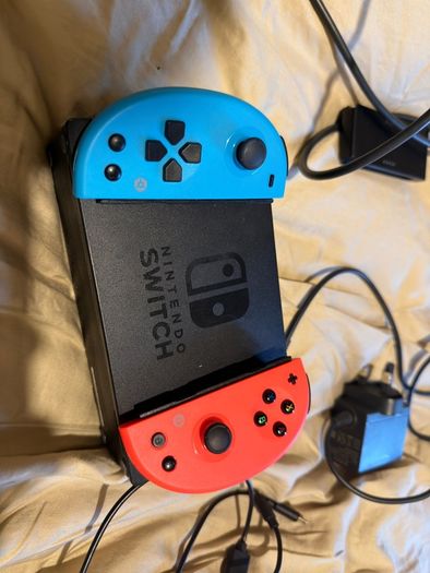 switch dock & j cons