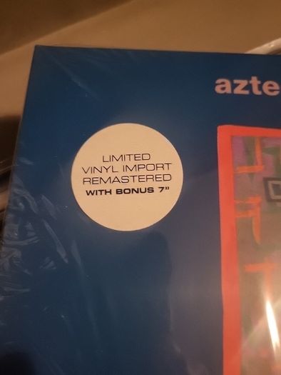 Aztec Camers highland hard rain limited edition 2013 vinyl with 7 inch single