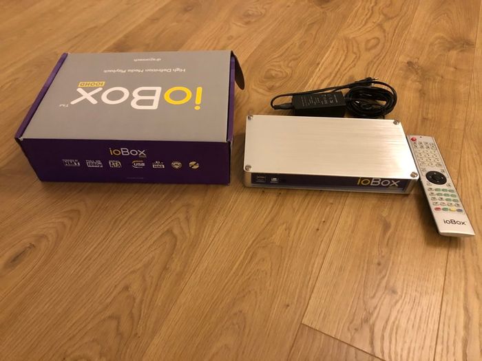 Dragontech ioBOX-100HD Media Server player NMT