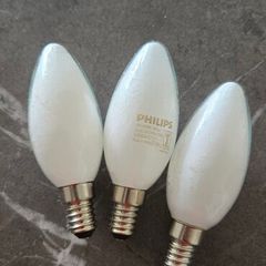 3 Cool White Philips Bulbs