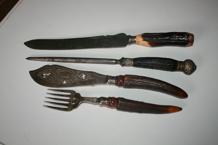 Antique Cutlery Carving Set