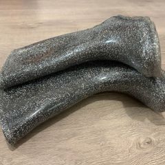 Girls wellies