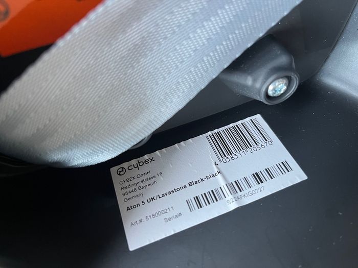 Cybex Gold Anton 5 capsule and isofix base