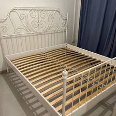 Metal double bed