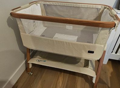 Tutti Bambini Co sleeper / beside crib