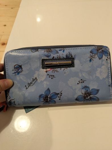 Ladies wallet