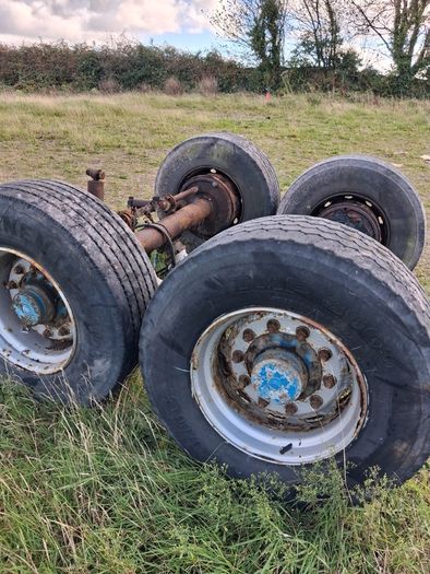 Trailer axles