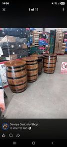 Barrell tables oak & oak bar stools