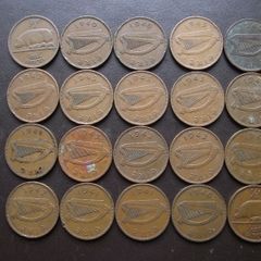 20 Irish half pennies (1940-1946)