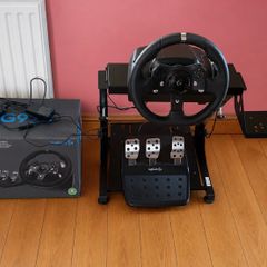 G920 Steering Wheel plus racing wheel stand