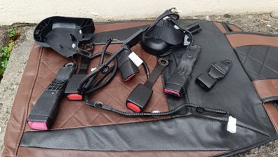 2013 TOYOTA RAV 4 Part of Seats Belts