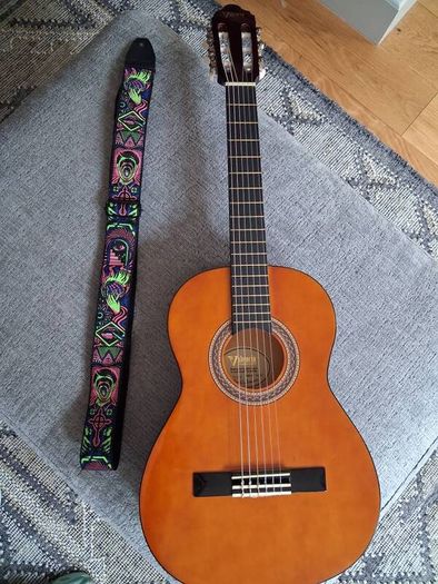 Valencia guitar