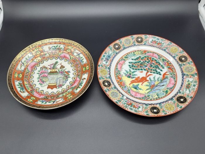 Chinese Early 20th century hand painted plates