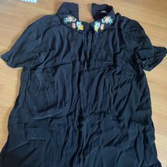 Brand new oasis black silk crepe top embroidered collar