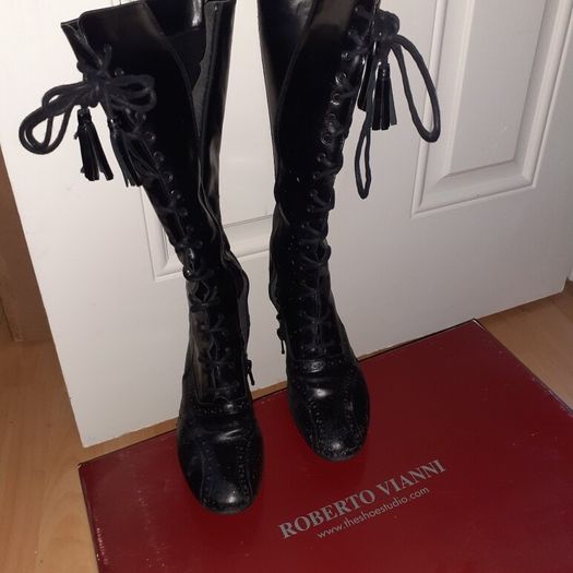 Ladies boots
