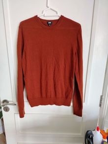Uniqlo mens jumper 100% wool size medium in very good condition FREE STANDARD POSTAGE INCLUDED
